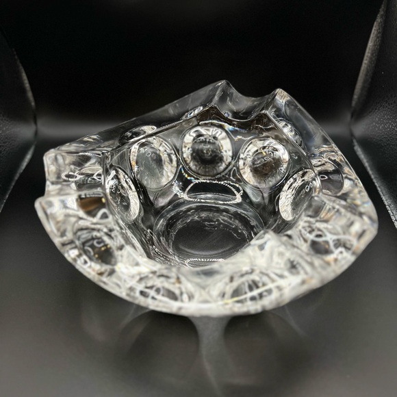 Rounded Triangle Crystal Dish / Cigar Ashtray - Picture 1 of 6